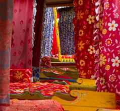 Kashmiri Crafts people